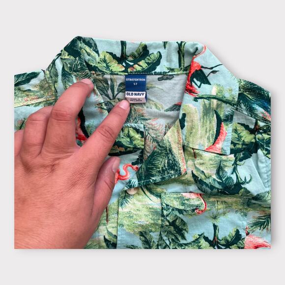 Old Navy Hawaiian Button-Up Tee - Picture 2 of 3